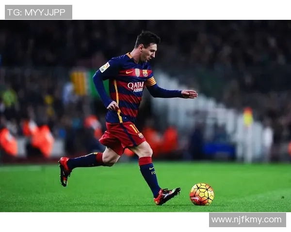 足球历史传奇球星全解析：从贝利到梅西的辉煌足迹